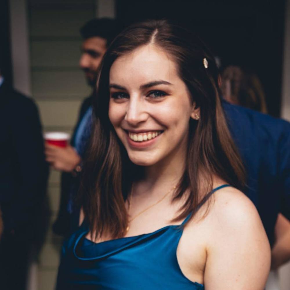 Meet your Posher, Olivia